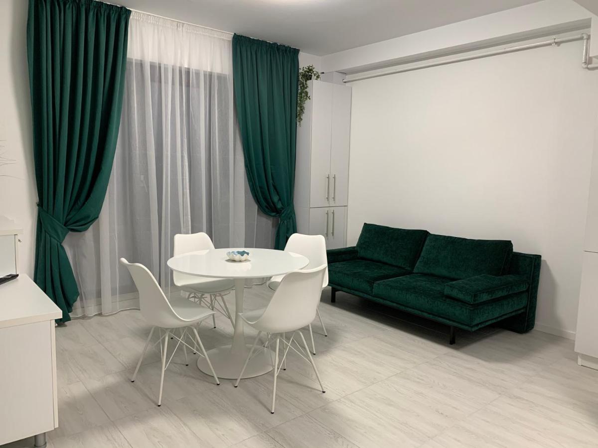 마마이아 Apartament Alexandra 아파트 호텔 외부 사진